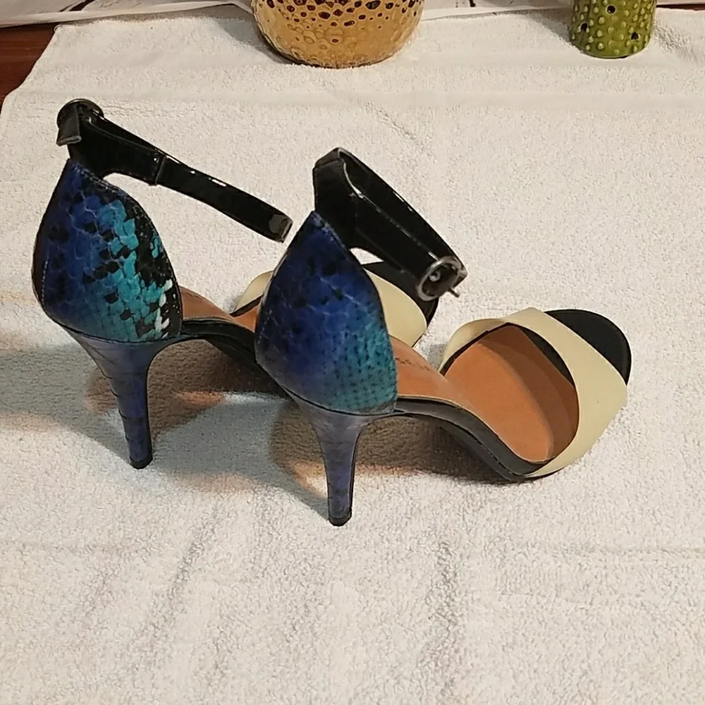 Chinese Laundry Heels Ankle‎ Strap Black Beige Blue Snake Print Pumps